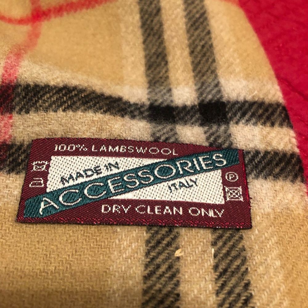 Lambs wool neck scarf
